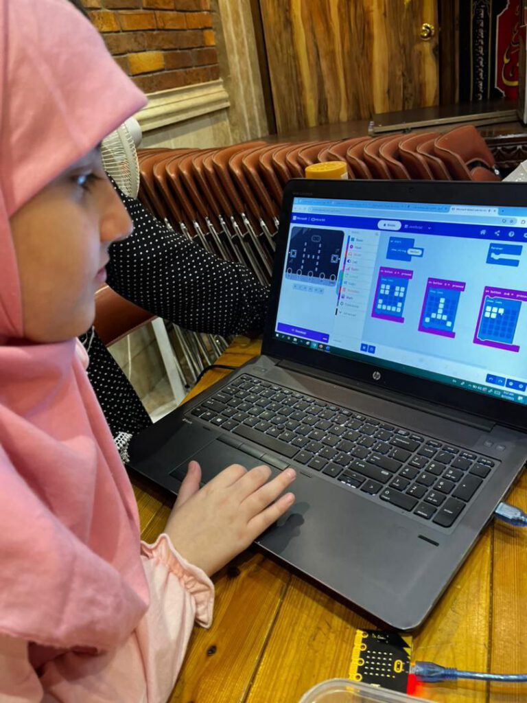 برنامه نویسی بلوکی به سبک STEAM